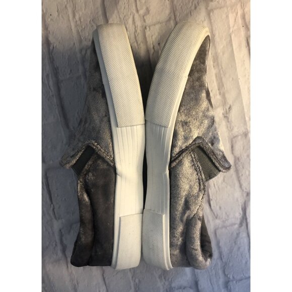 Grey Plush Velour Slip Ons Size 1 - Picture 3 of 6